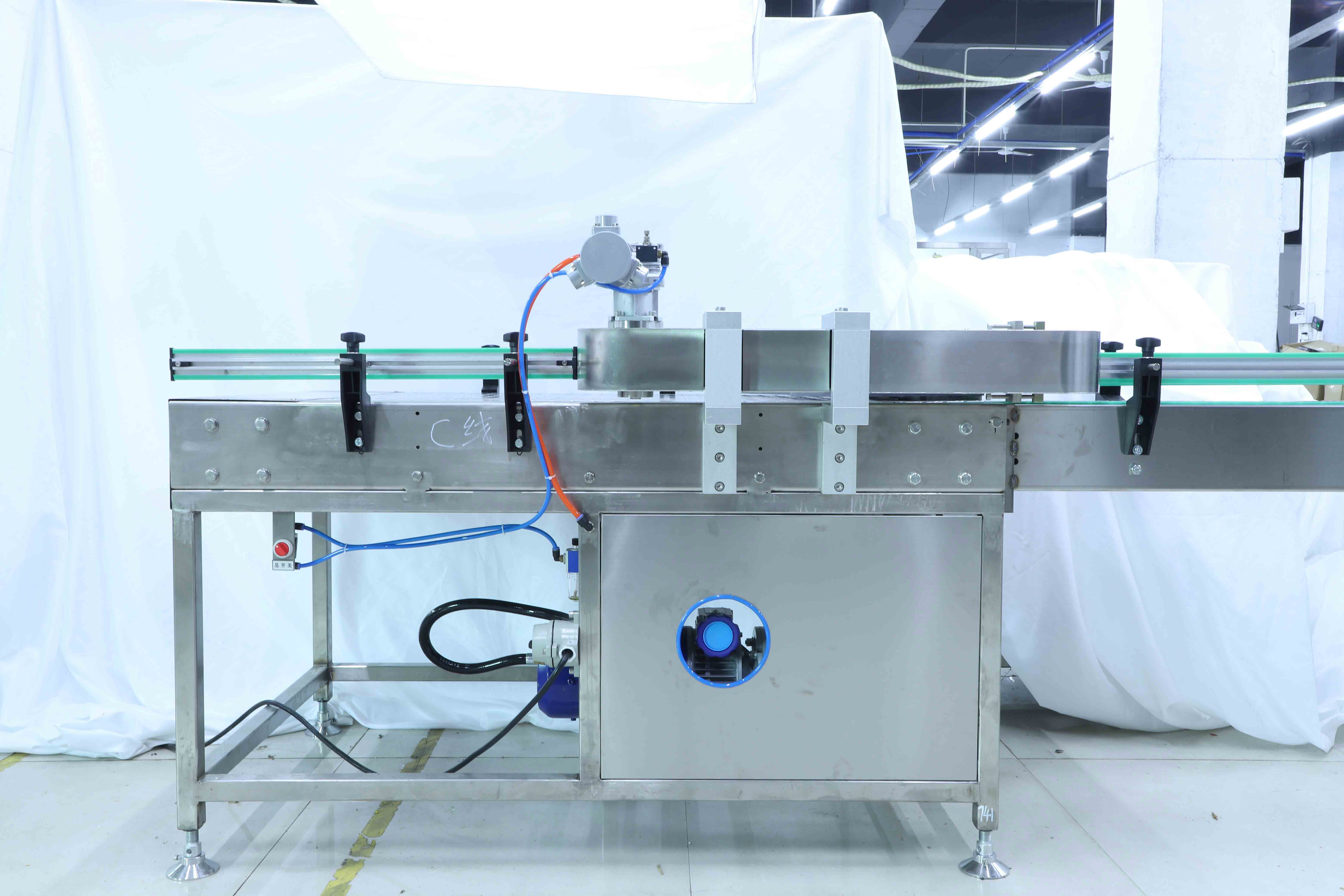 Може годування машини