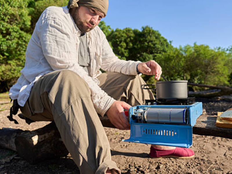 Машина та рішення для виробництва та розливу бутану