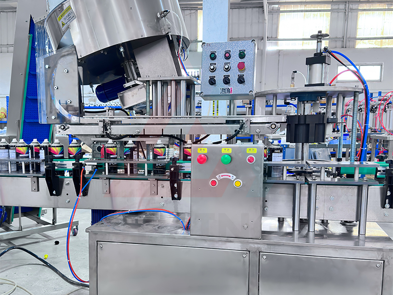 6. Машина для пресування зовнішньої кришки